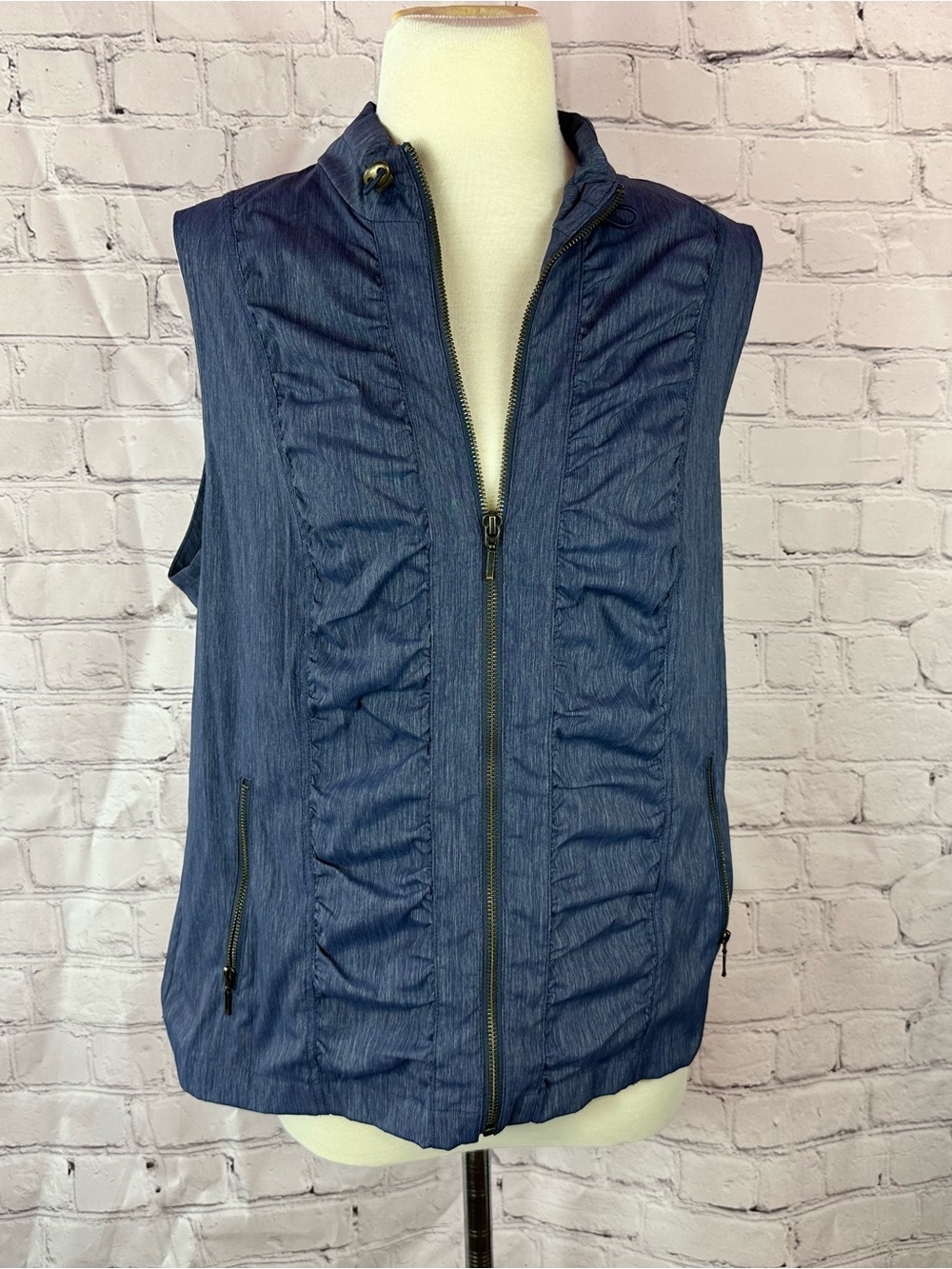 Chico's zenergy (2) full zip Vest jacket women L layering ruched ruffle